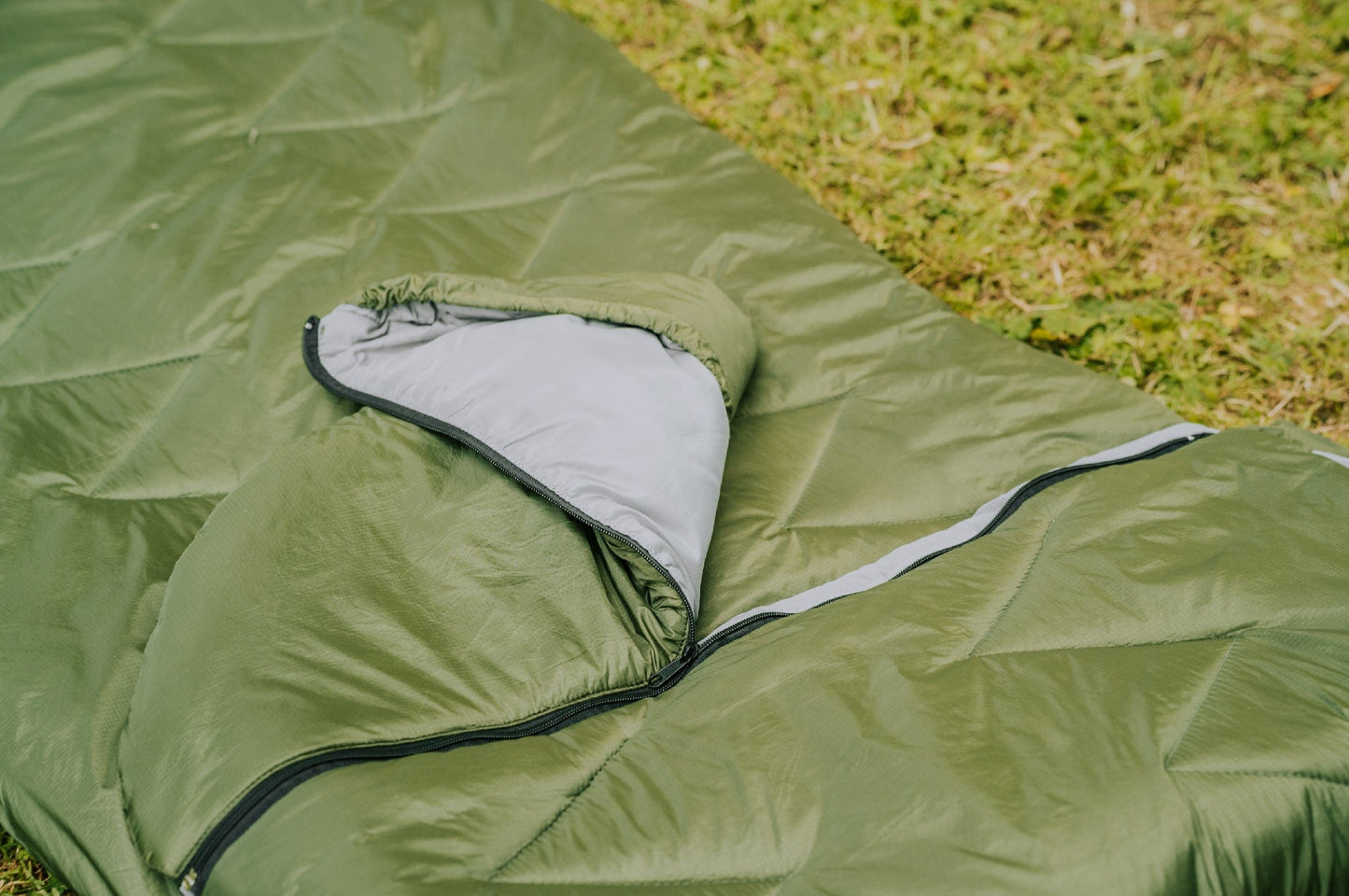 GRAPHENE SLEEPING BAG | RATED TO 23F/-5°C